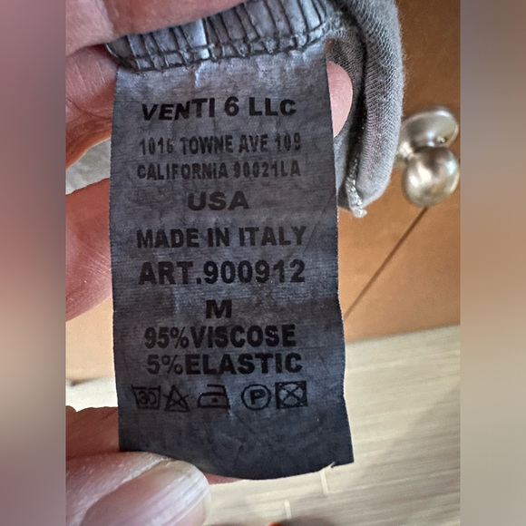 Grey tee with silver sparkly thread. Made in Italy - Picture 3 of 6